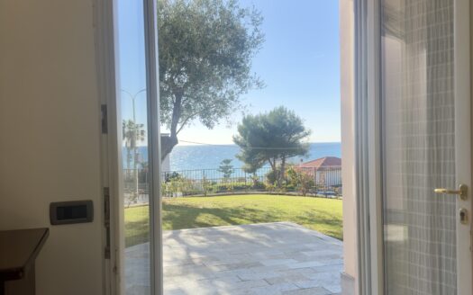 Riva Ligure – Trilocale con Giardino vista Mare