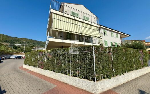 Arma di Taggia – Trilocale con box auto in recente costruzione