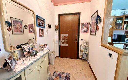 Ampio Quadrilocale con cantina e posto auto esclusivo