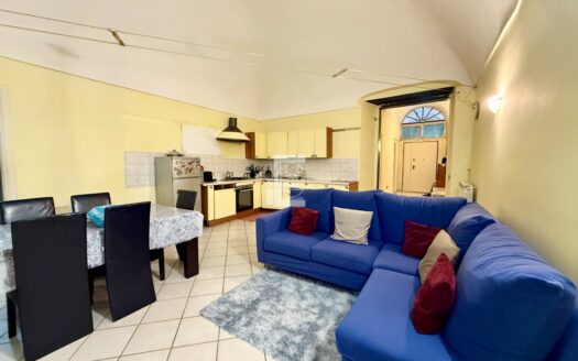 Taggia – Pentalocale in palazzo storico del XV secolo