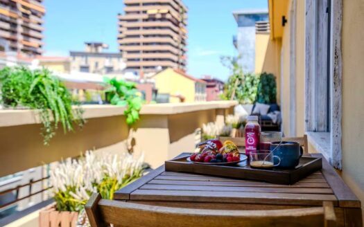 Attico Esclusivo con Terrazza – Completamente Arredato