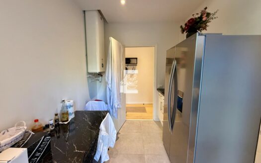 Trilocale ristrutturato a nuovo con vista mare