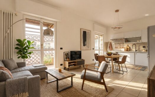 Attico con terrazzo: spazio, luce e silenzio