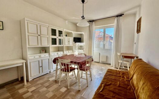 Occasione centro Arma di Taggia